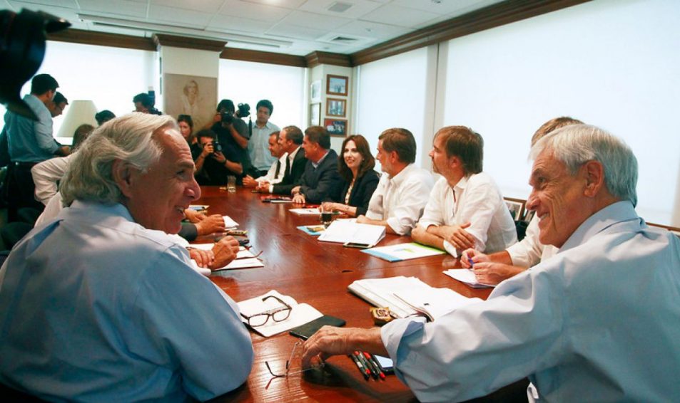 Piñera recibe nóminas de "ministeriables" y sostiene bilaterales con partidos de Chile Vamos
