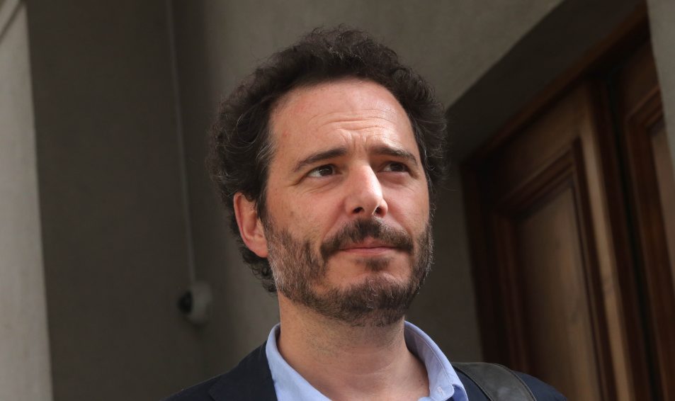 Hernán Larraín Matte: “Hay una derecha que lidera José A. Kast que busca el fracaso de este proceso constituyente”
