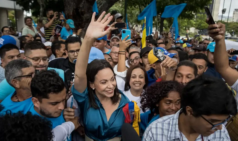 Evópoli repudia la «inhabilitación» decretada por la dictadura venezolana contra Ma. Corina Machado