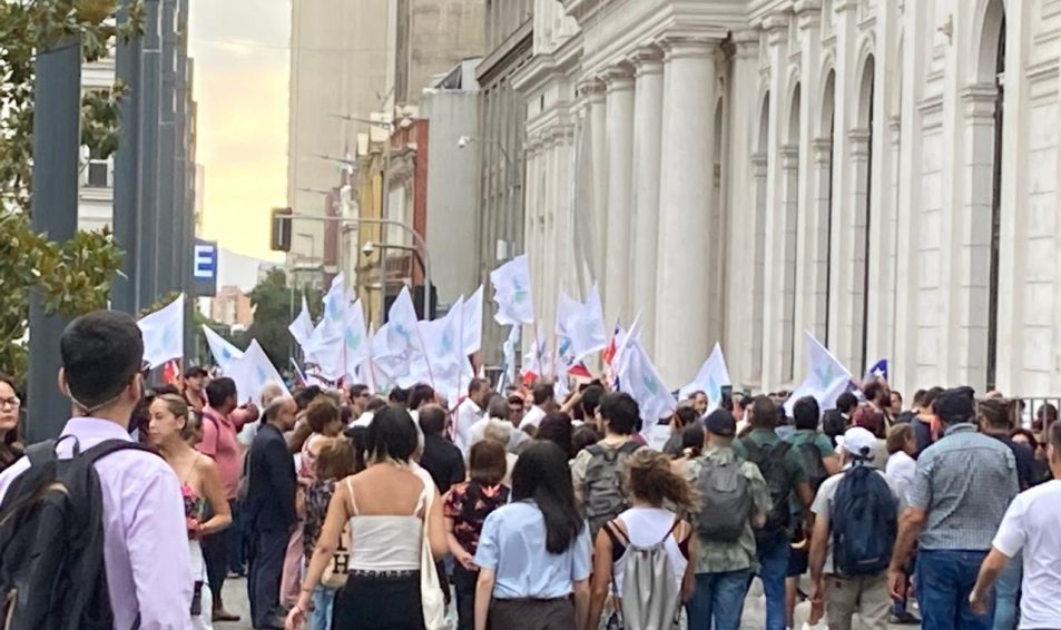 Decenas de militantes Evópoli rinden homenaje al Presidente Piñera en emotiva jornada
