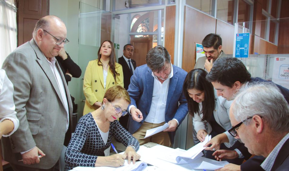 ChileVamos inscribe pacto ante Servel para las elecciones primarias 2024