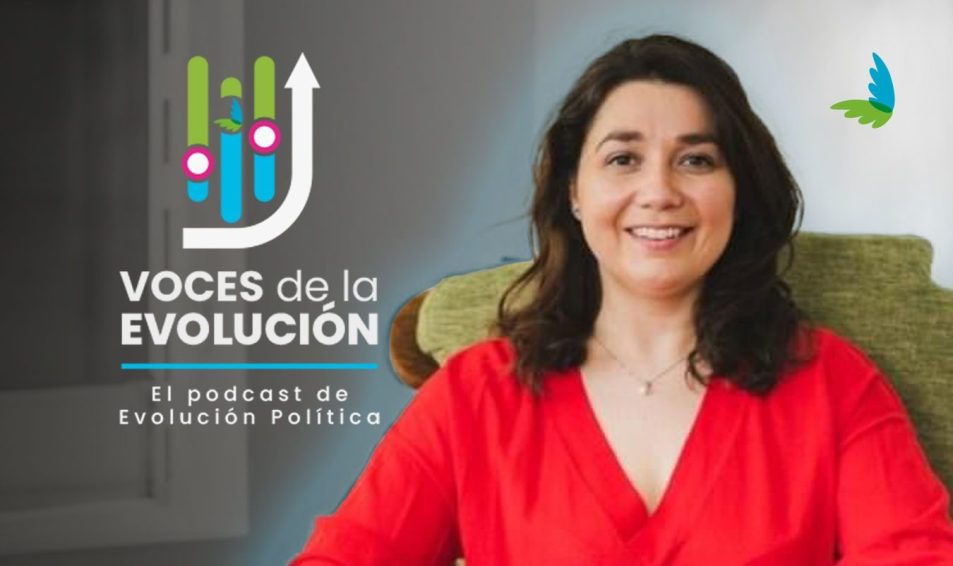 Daniela Arecheta en «Voces de la Evolución», el podcast de Evópoli