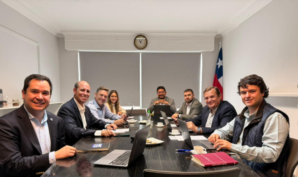 Encargados de partidos de oposición se reunieron por segunda vuelta presidencial